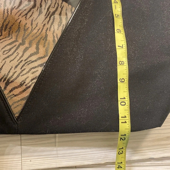 Victoria’s Secret tote - Picture 3 of 6